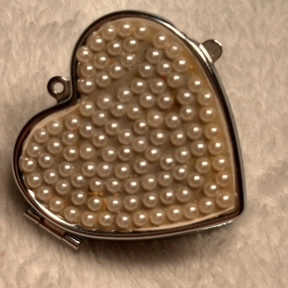 Pearl Colored Bead Covered Compact‎ Makeup Mirror Heart Shaped